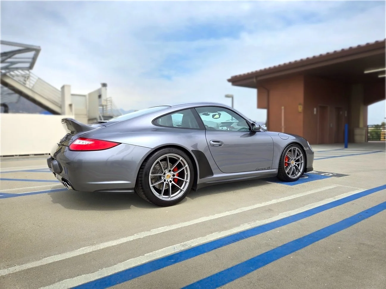 Porsche 997.2 Wide Body GT Style Rear Splitters — Emc2design